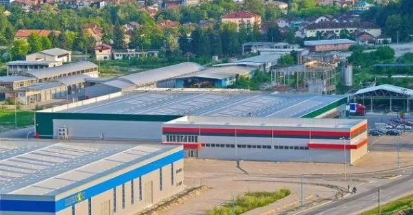 Pogled iz zraka na Poslovnu zonu Pilana u Bosanskoj Krupi